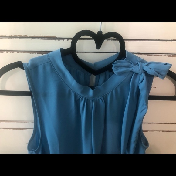Ann Taylor Factory | Bow-Neck Sleeveless Blouse | S | Dusty Blue - Picture 8 of 16